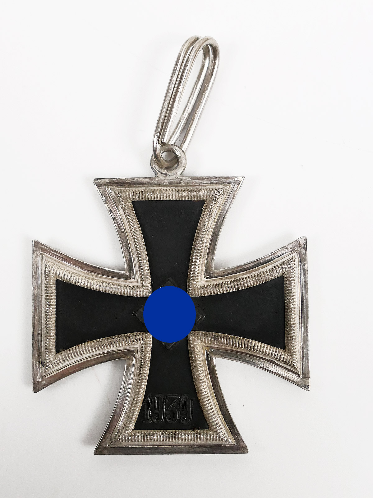 Knight's Cross of the Iron Cross Manufacturer "4" Steinhauer & Lück 800 silver museum piece