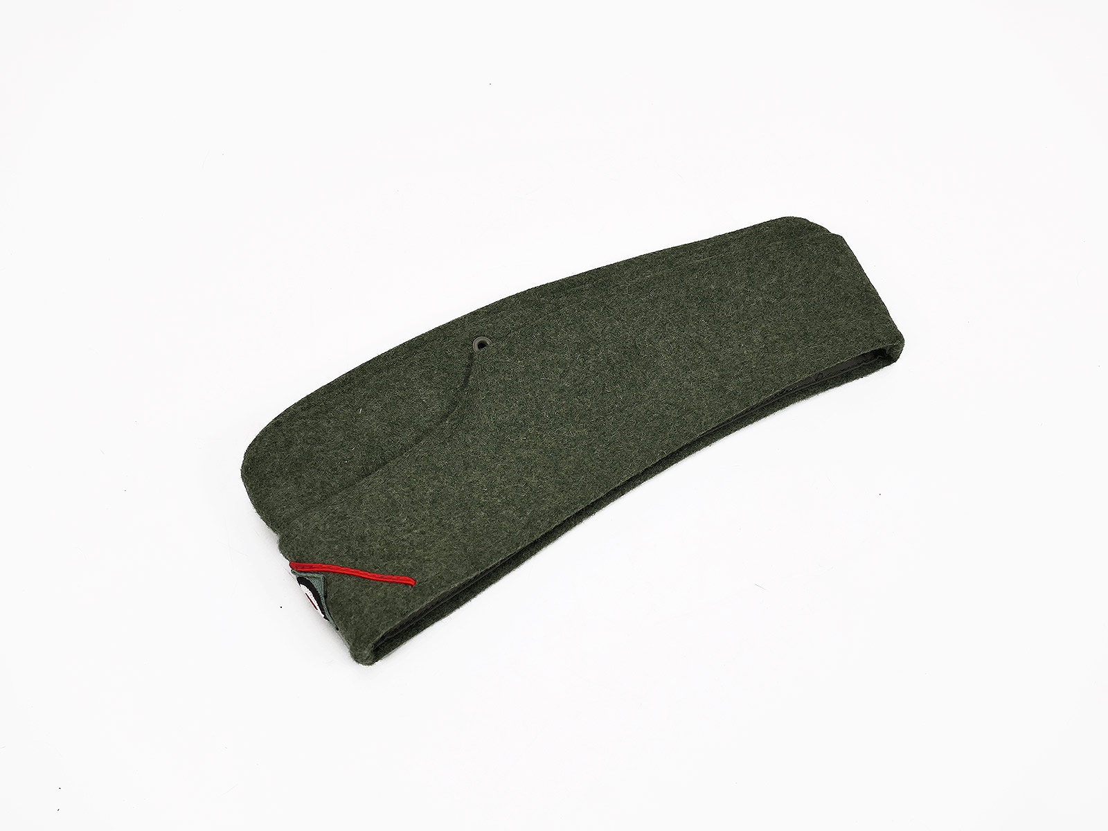 Single piece Wehrmacht M38 shuttle ARTILLERIE with M40 cockade LUBSTEIN EREL size 61