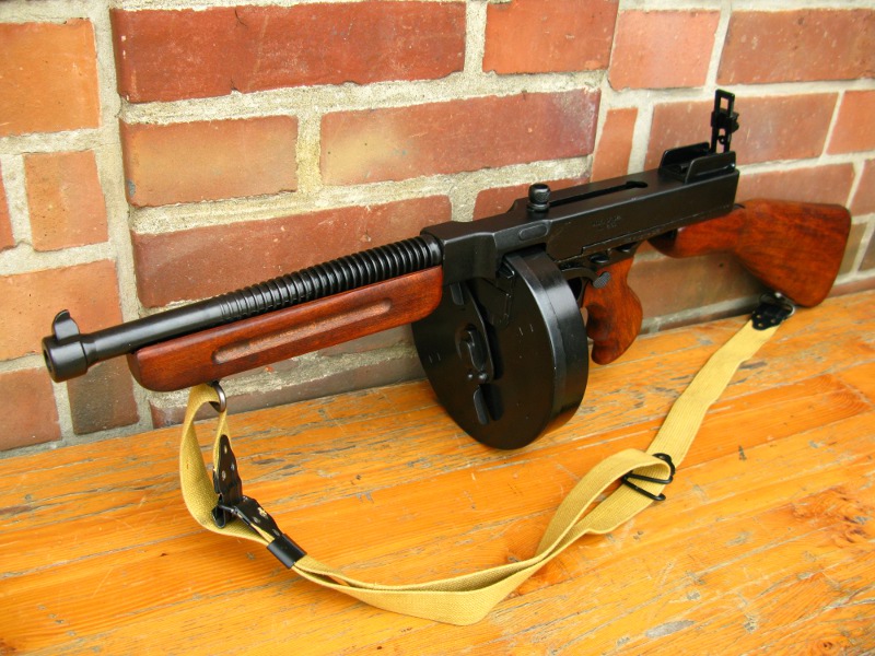 1643-3 US Army Thompson 1921 Deco Model Movie Weapon