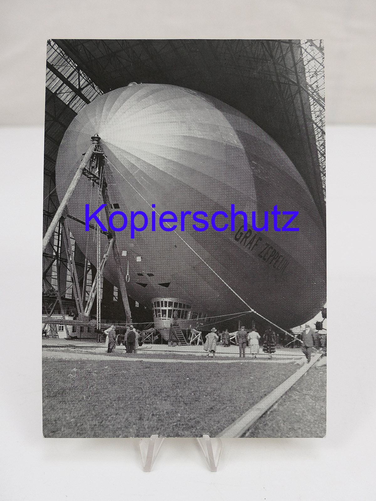#82/ Postcard / PK LZ 127 Graf Zeppelin airship Luftschiffbau Zeppelin GmbH