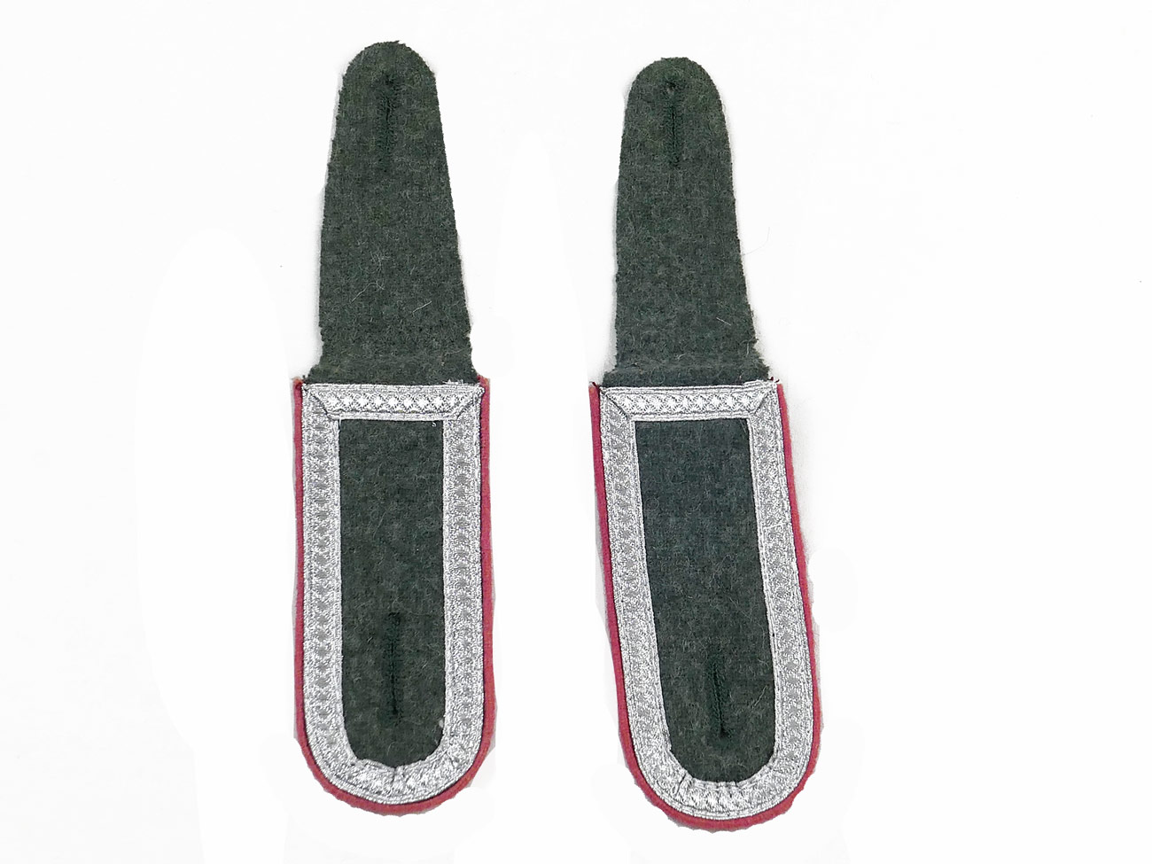 13562-1 Shoulderboards M 40 Armoured troop Sergeant