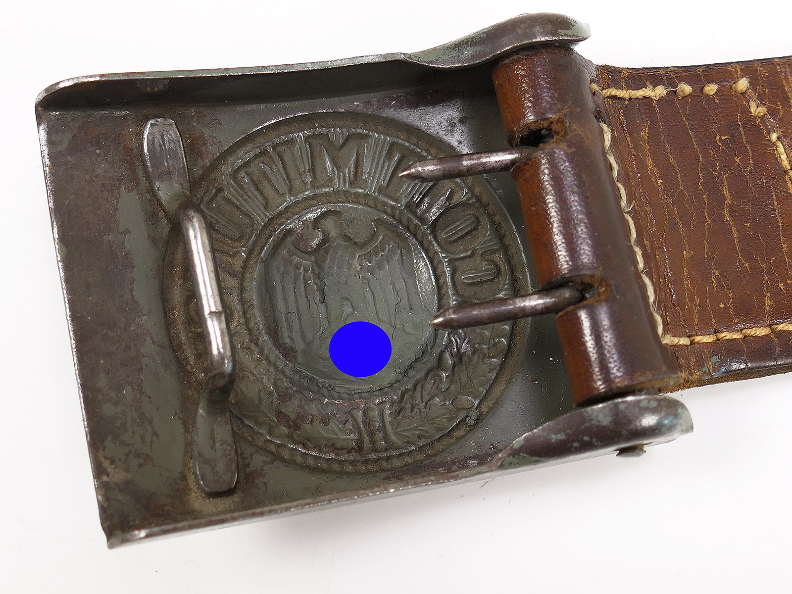 Wehrmacht belt buckle by C.W. Motz, 1941, Brandenburg/Havel, with leather tongue – COLLECTION BATTLE WORN