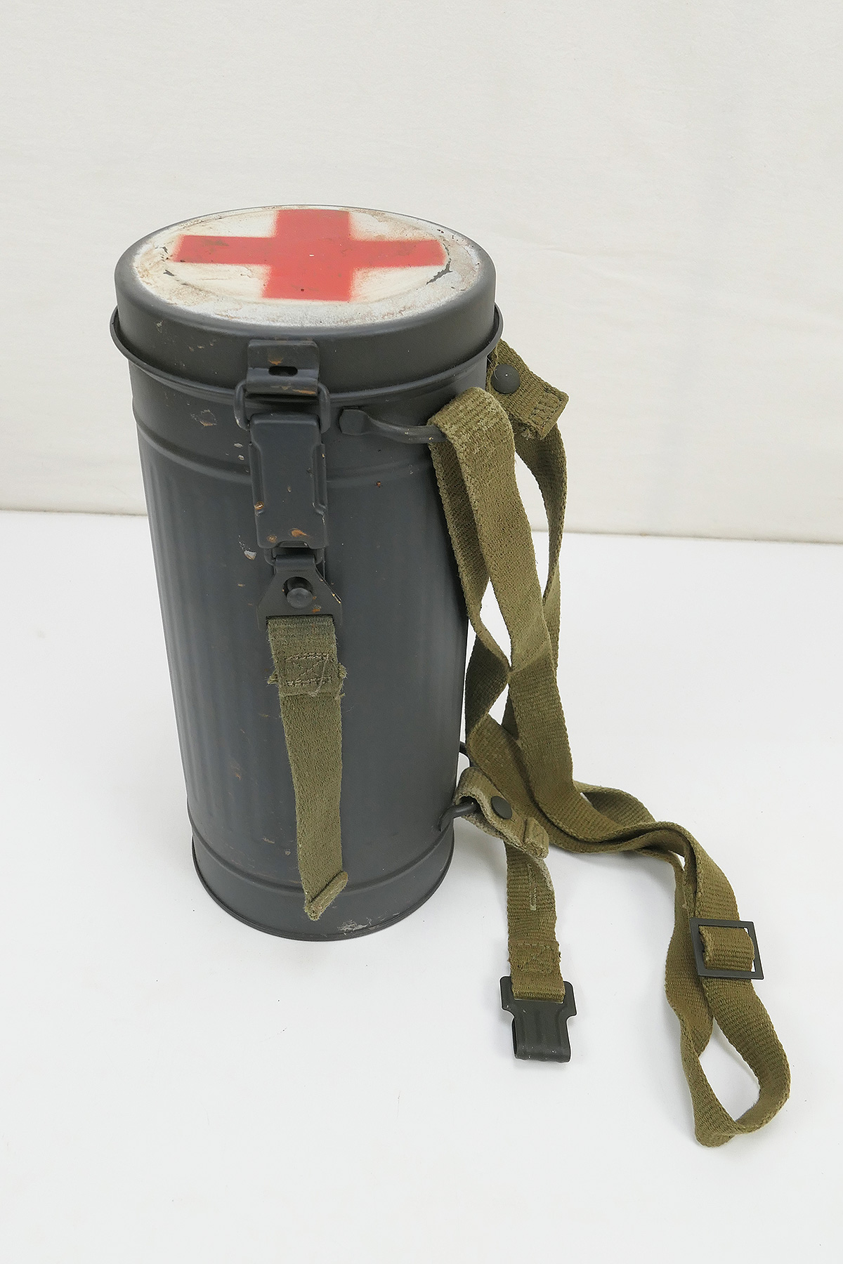 #2 DAK Südfront gas mask can camouflage Red Cross medic protective mask can with strapping