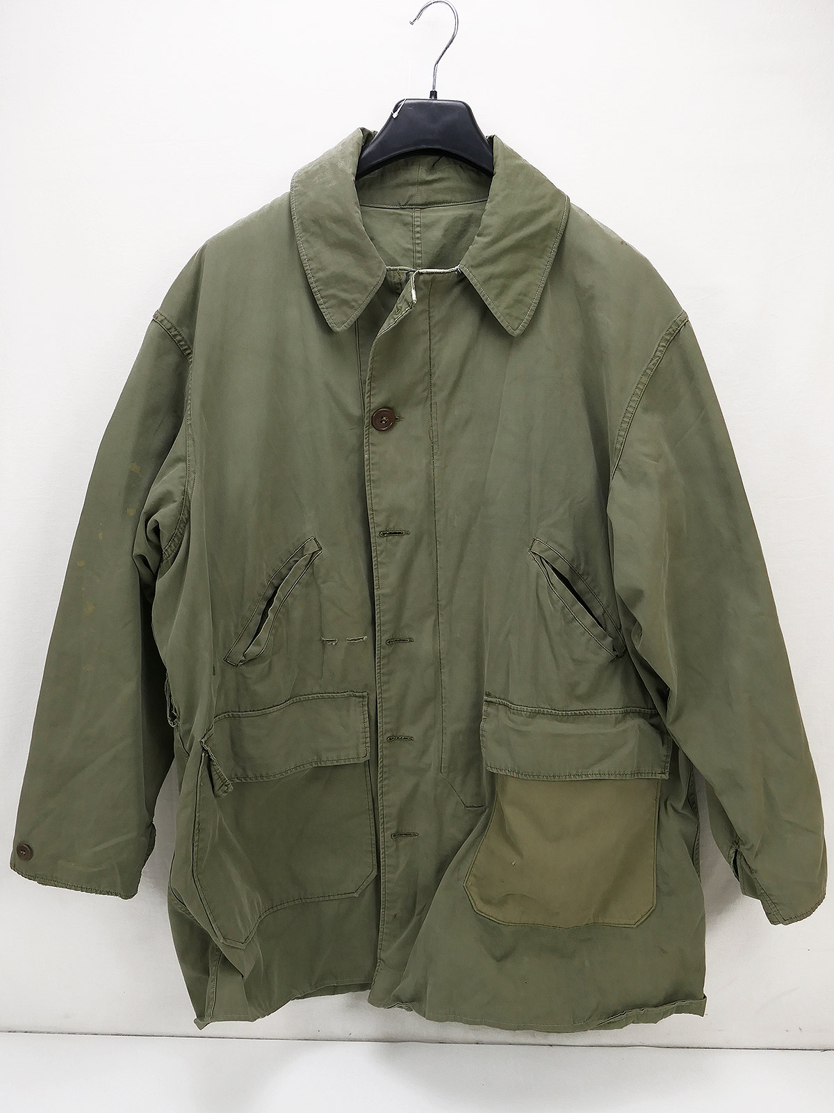 P1692434 US Army light parka / jacket size XL Talon zipper in need of repair