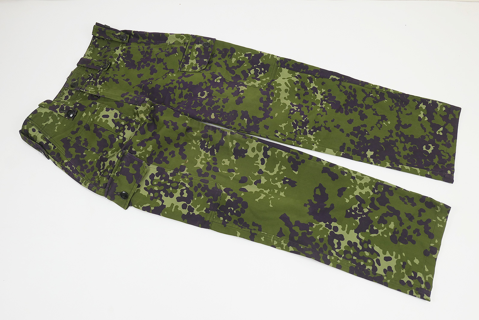 P1550975 Denmark Combat camouflage trousers green Flecktarn HMAK 1987 field trousers camouflage trousers DK Gr.7.2