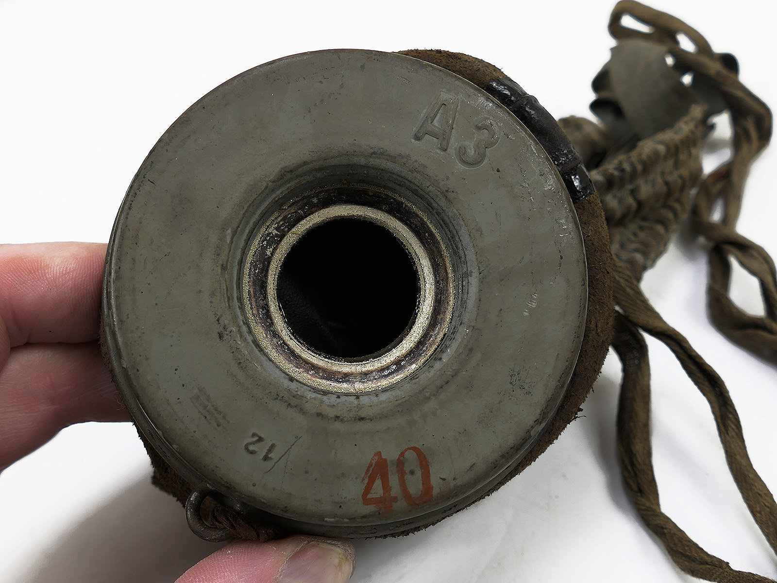 WK1 Original Leather Gas Mask M17 + Filter in Original Carry Case – COLLECTION BATTLE WORN