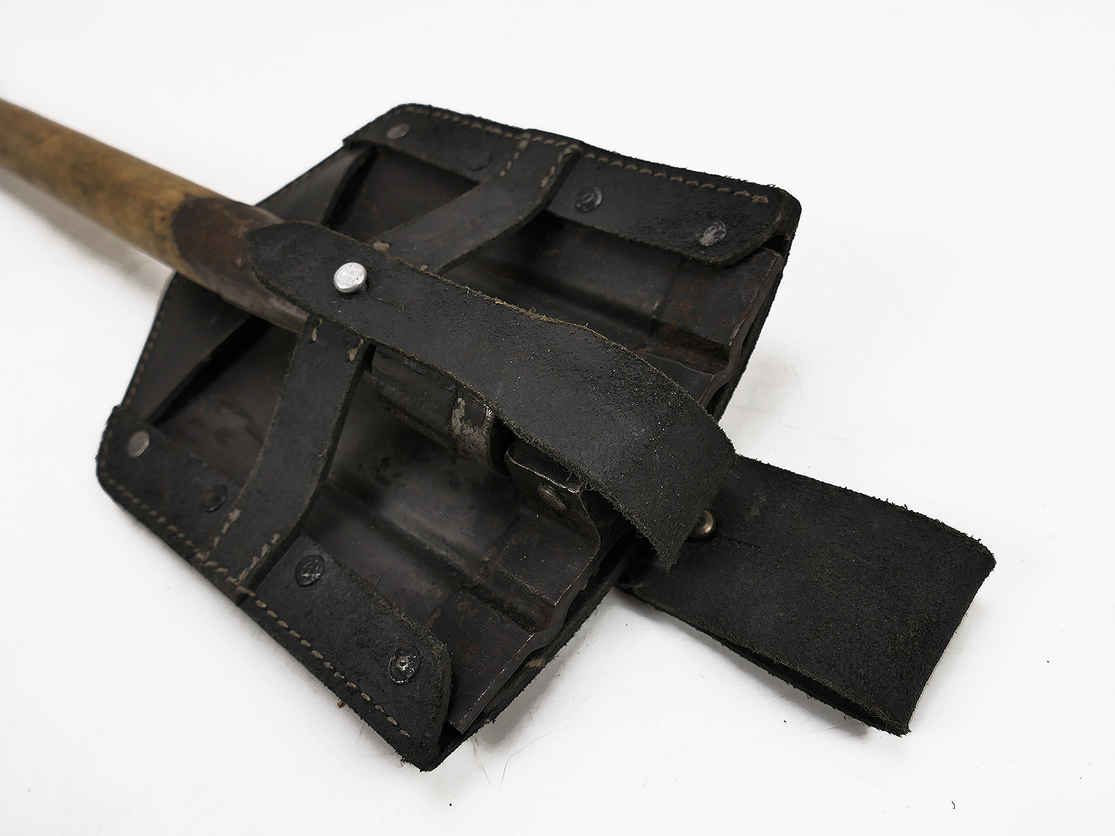 WW2 Wehrmacht Original Folding Spade with Folding Spade Bag, Model 1 Spade Bag COLLECTION