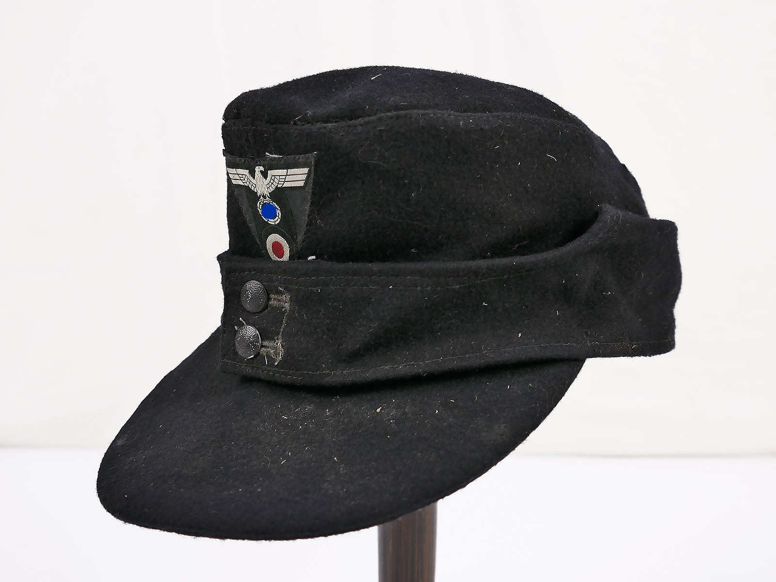 P1727328 Wehrmacht M43 tank field cap armored cap with trapeze effects Baschlik cap size 58+