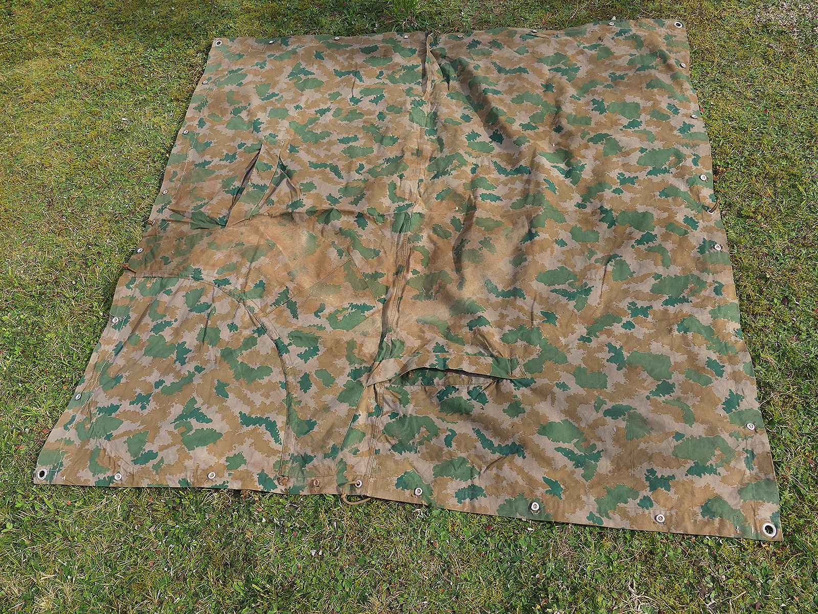 GDR NVA KVP tent fabric, floral camouflage, area camouflage, stamped ‘1963’, COLLECTION