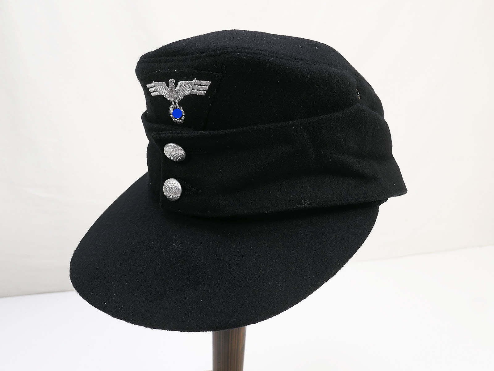 Wehrmacht M43 armoured cap field cap M1943 with effects trapeze cap eagle size 58