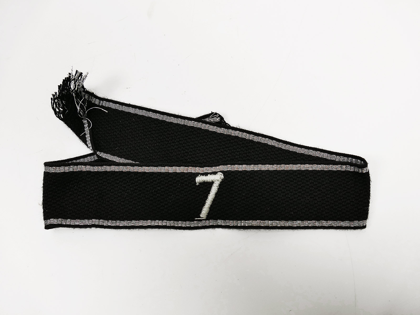 General SS sleeve band " 7 " sleeve stripes embroidered for black uniform M32
