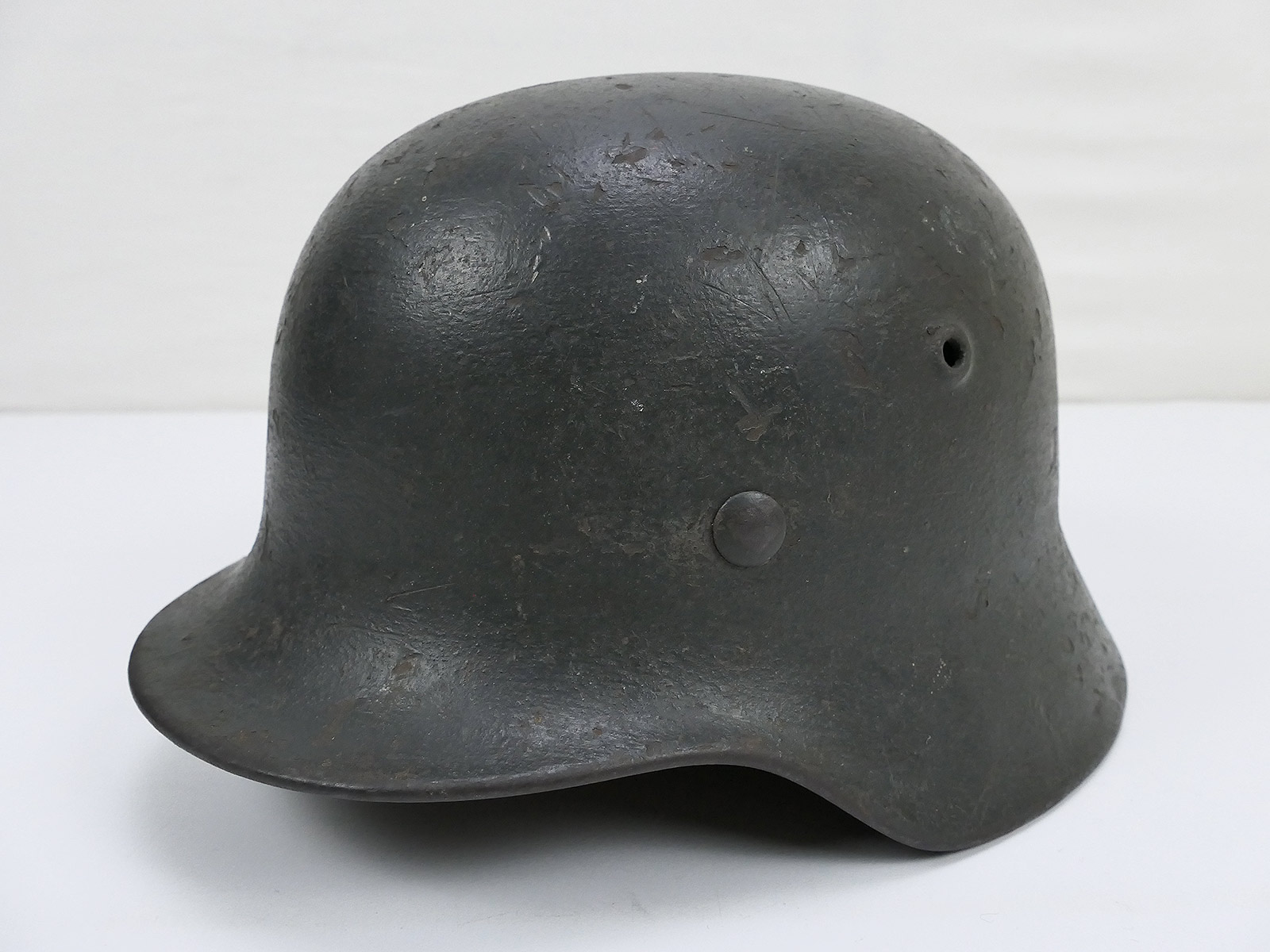 P1324668 Wehrmacht original M40 steel helmet helmet ET64 with original helmet lining