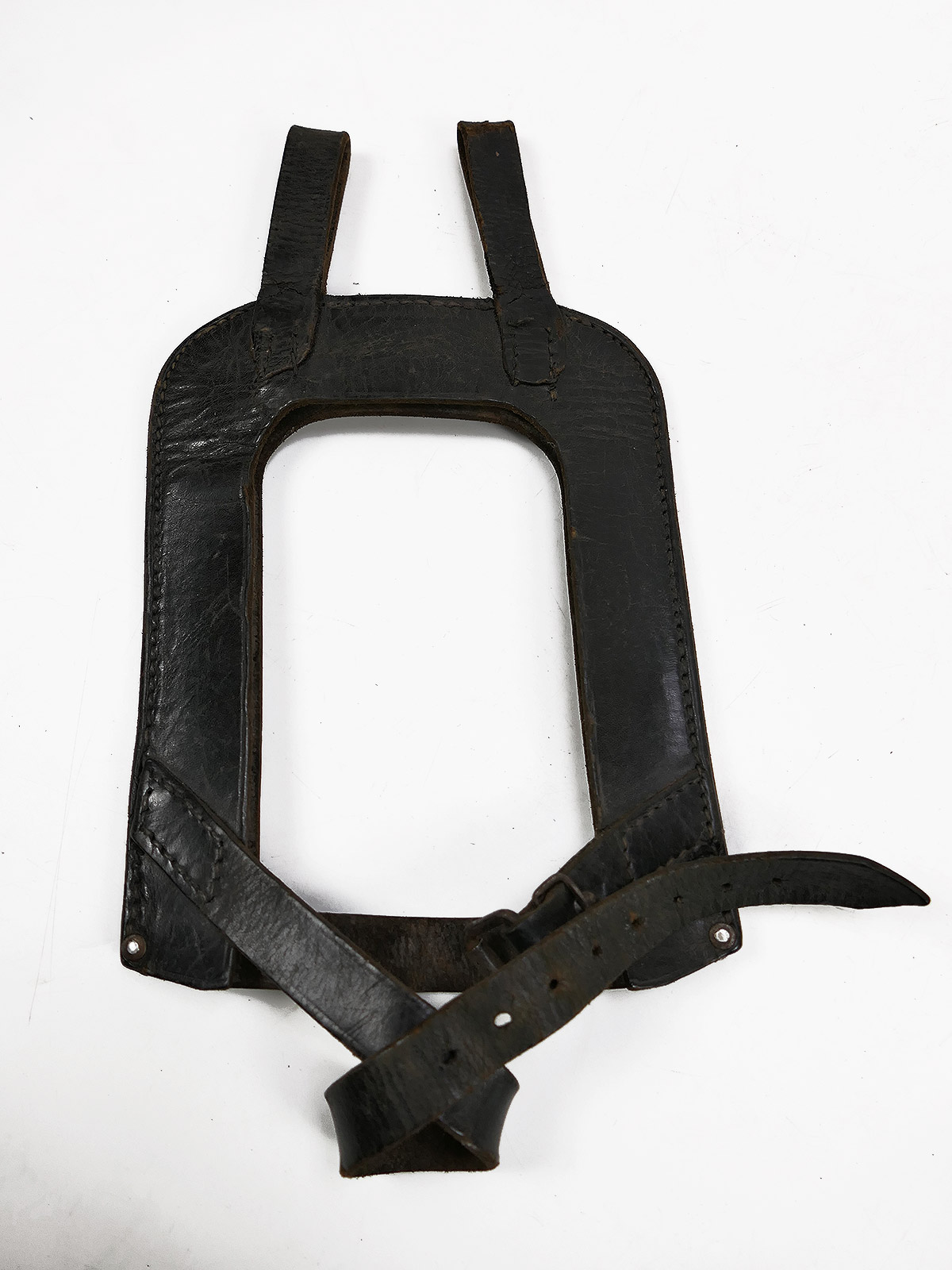 Antique infantry spade with hallmark, in a leather pouch / spade pouch – COLLECTION