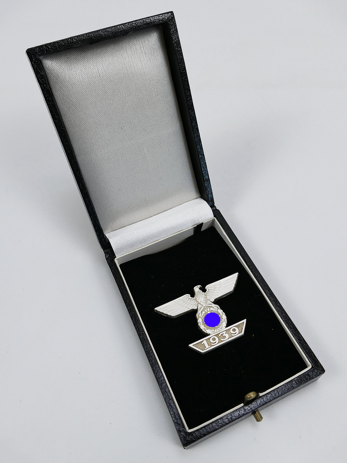 Iron Cross 1939 repeat clasp in award case / case clasp EK1