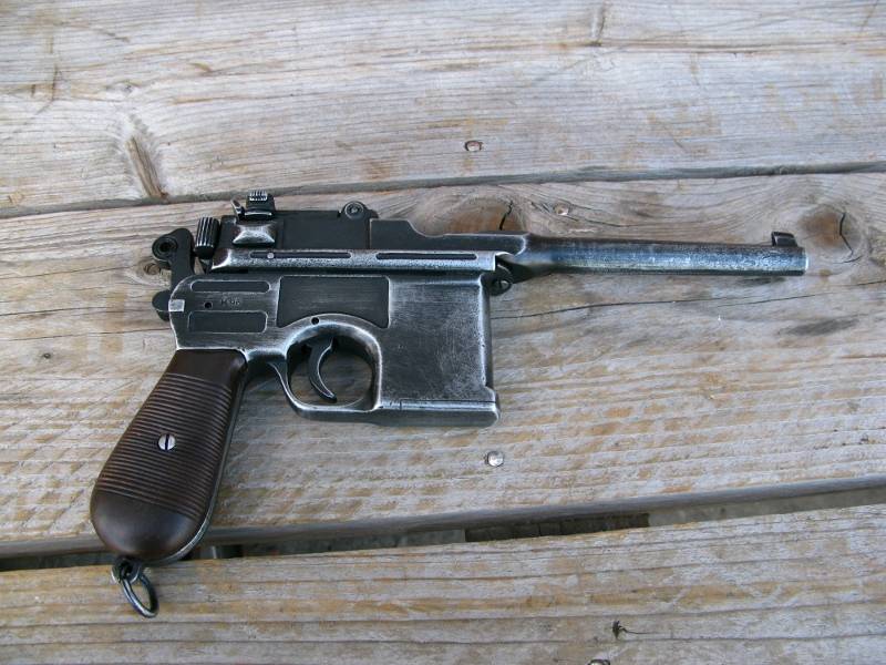 1611-2 Pistol C96 antique deco model movie weapon