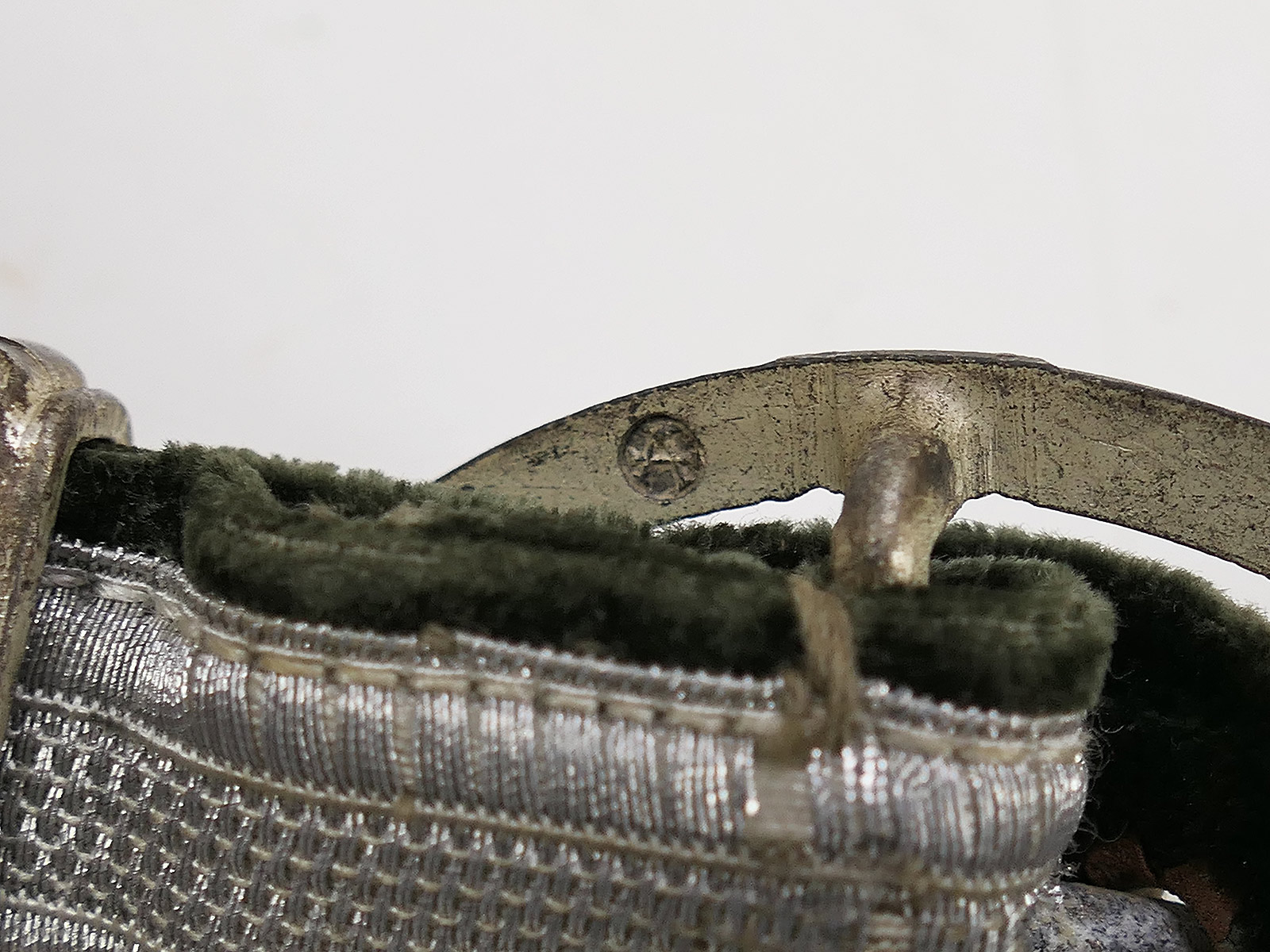 Wehrmacht dagger hanger for the Army officers’ dagger – Assmann COLLECTION