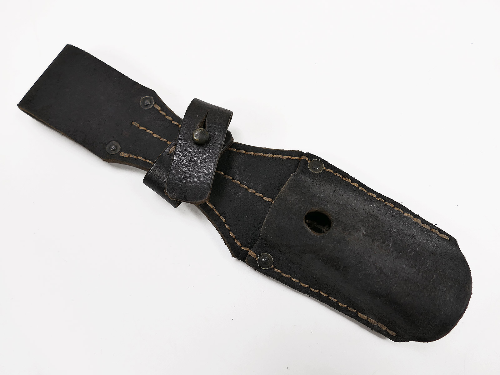 Wehrmacht K98 bayonet scabbard, black / Chemnitz bayonet pouch, 1941
