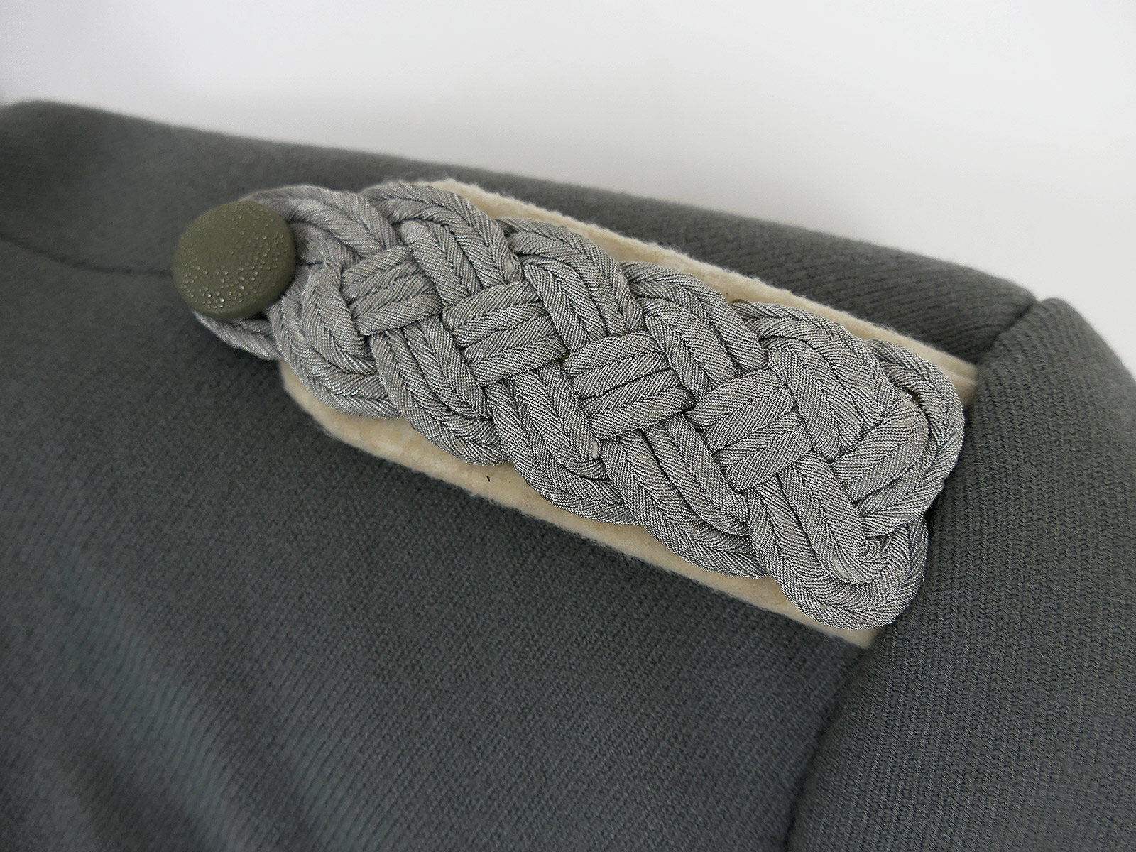 Officer’s field tunic, infantry uniform jacket – Janke COLLECTION, battle-worn