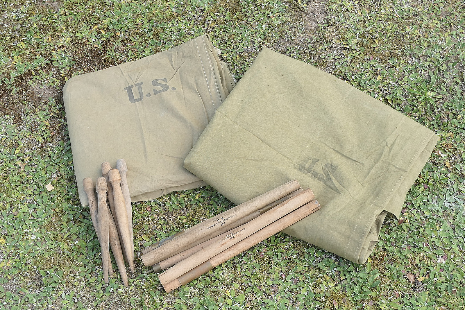 #2 US tent 2x tent canvas shelter tent half 1942 + 2x poles 7x wooden stakes - two-man tent