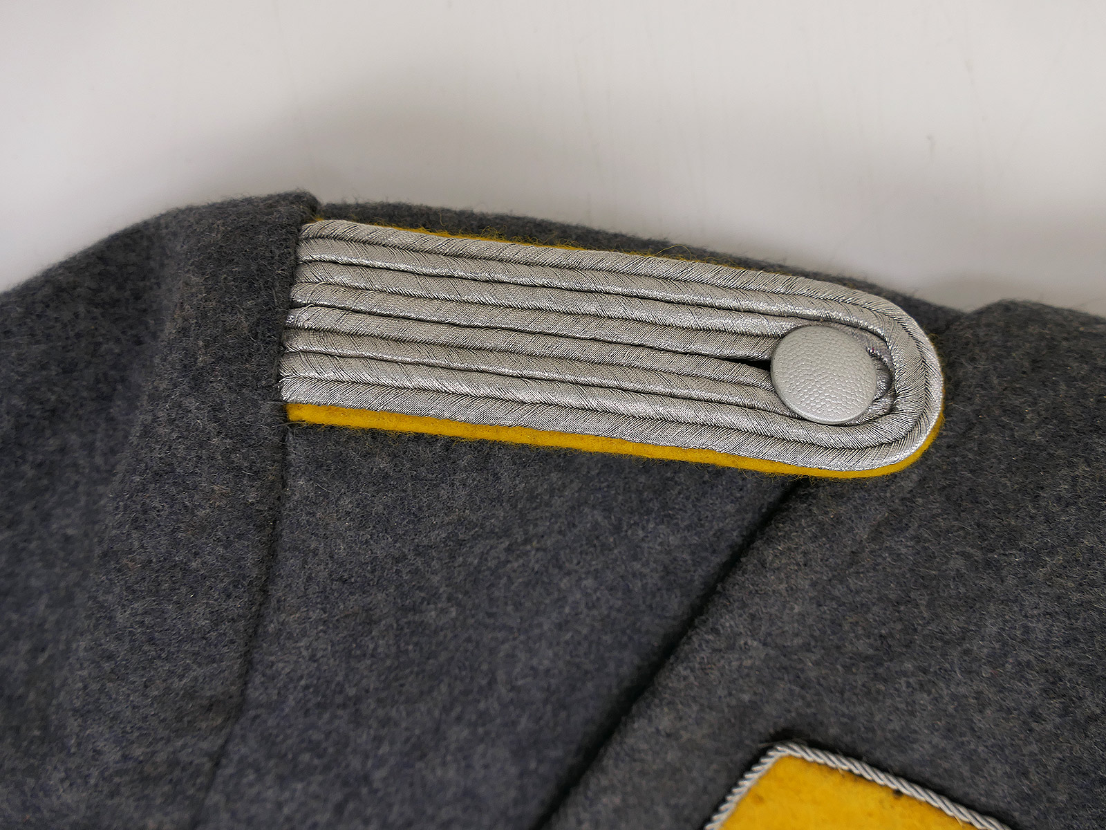Original WW2 Luftwaffe M40 winter greatcoat, Lieutenant, LBA 41, stamped ‘TOP COLLECTION’