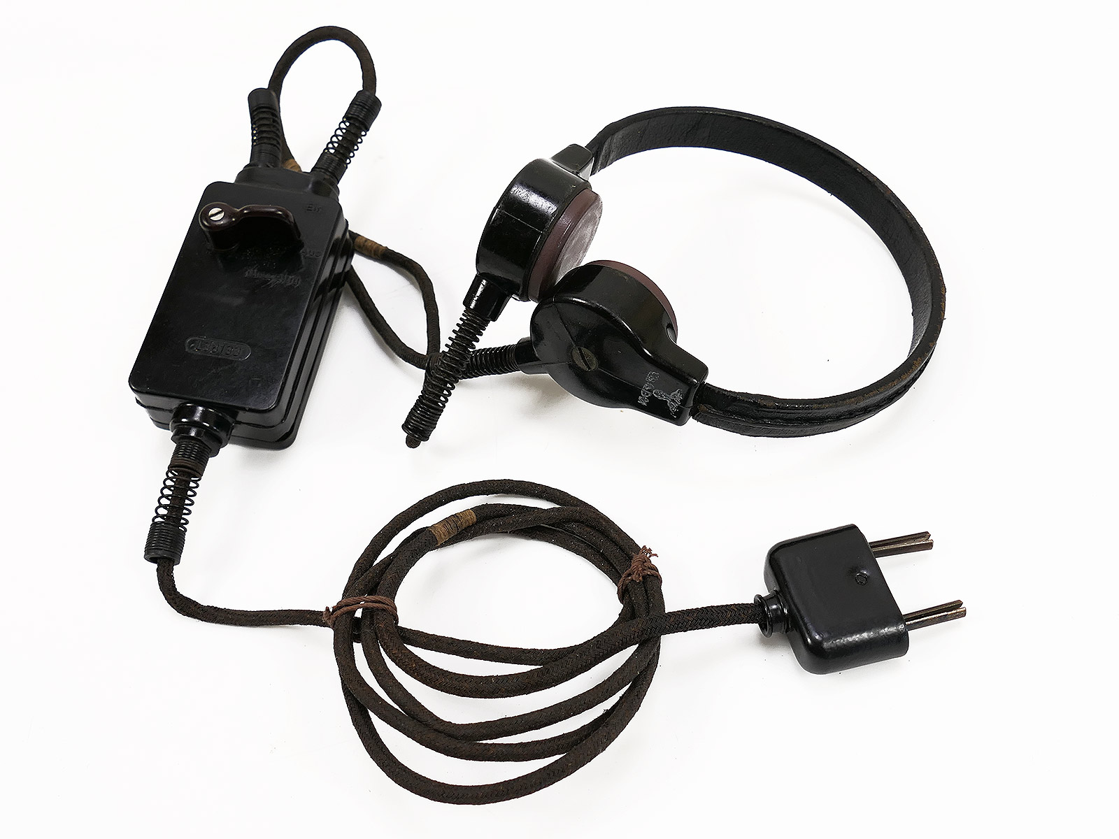 Wehrmacht Waffen-SS tank throat microphone with selector switch, control box and radio set