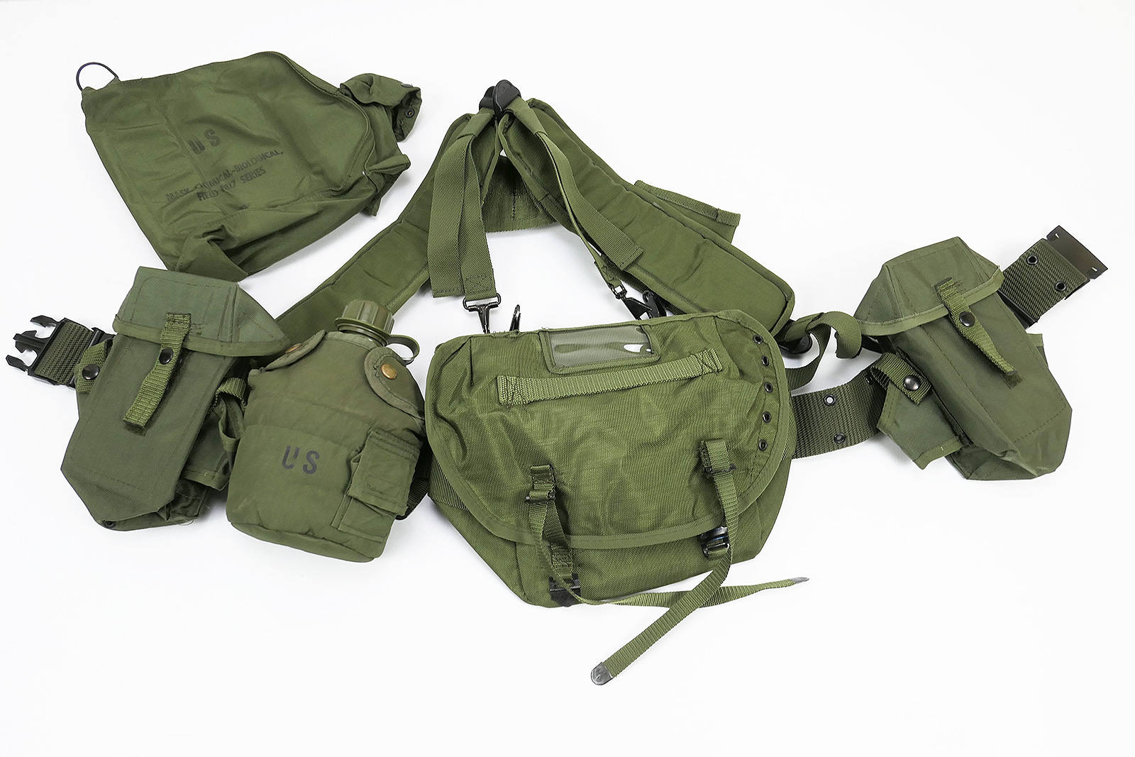 P1400881 US Army assault luggage at Pistol Belt Set Nylon Buttpack pouches ... TYPE ALICE