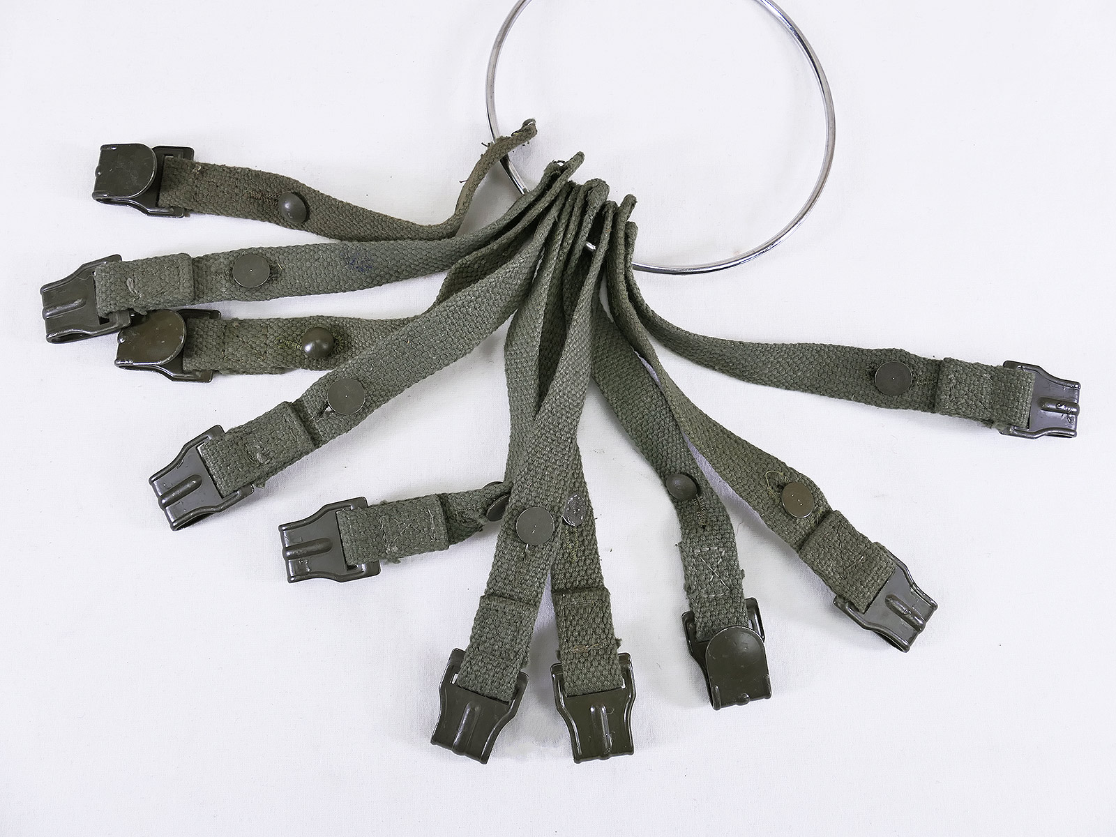 Short hook Strap gas mask can Strap gas mask container