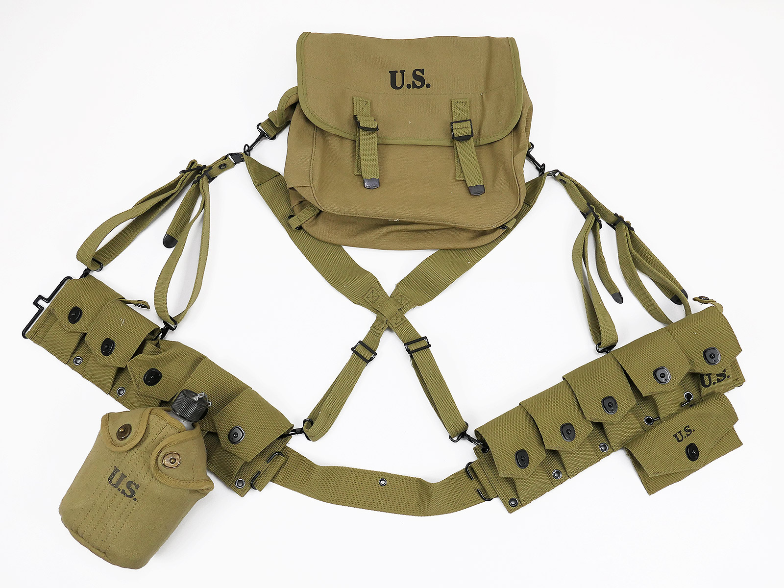 WW2 US Army assault pack equipment Garand M1 Ammo Belt ammunition belt canteen First Aid
