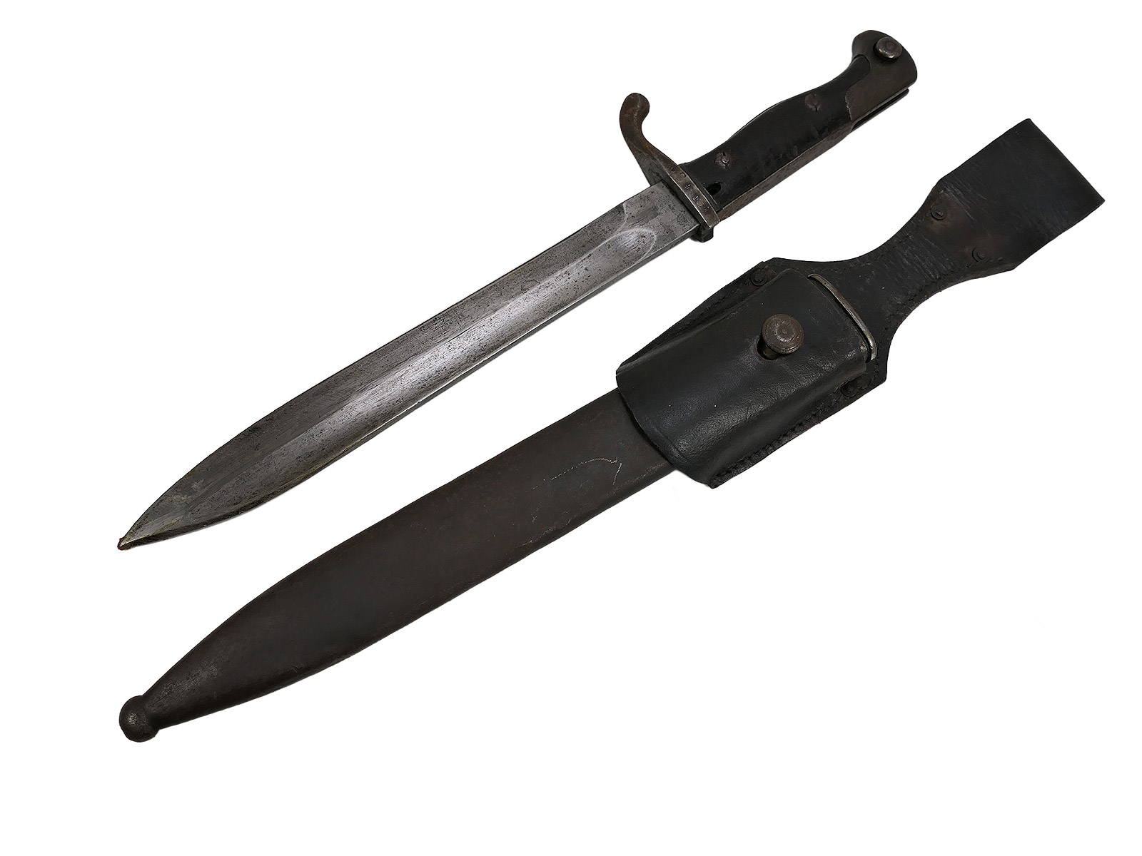WK1 M98/05 bayonet, Mauser A.G. Oberndorf 1916, with acceptance mark and belt lug