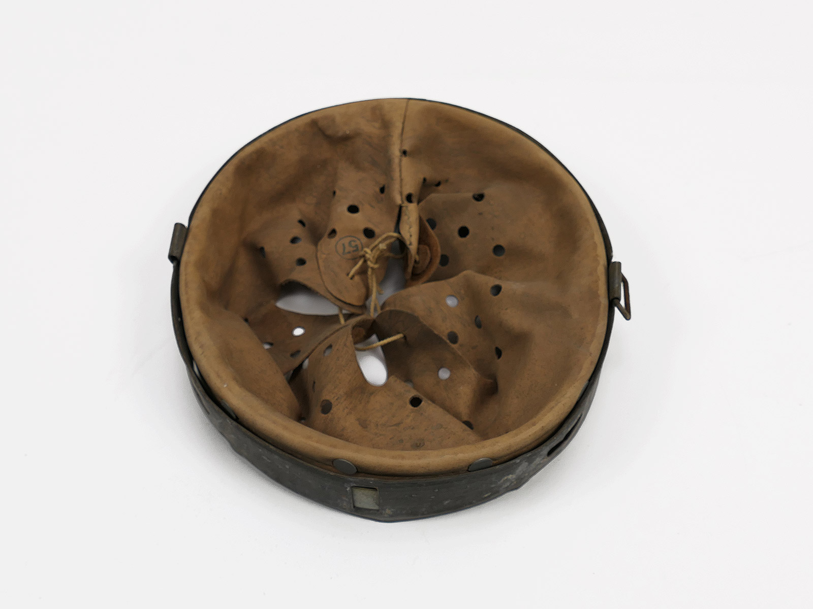 #190/ Wehrmacht steel helmet liner ANTIK M35 M40 M42 (57/64)