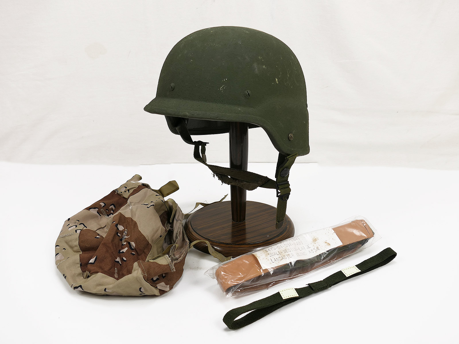 #72 Nato PASGT combat helmet Infantry Combat helmet size M with US Desert helmet cover