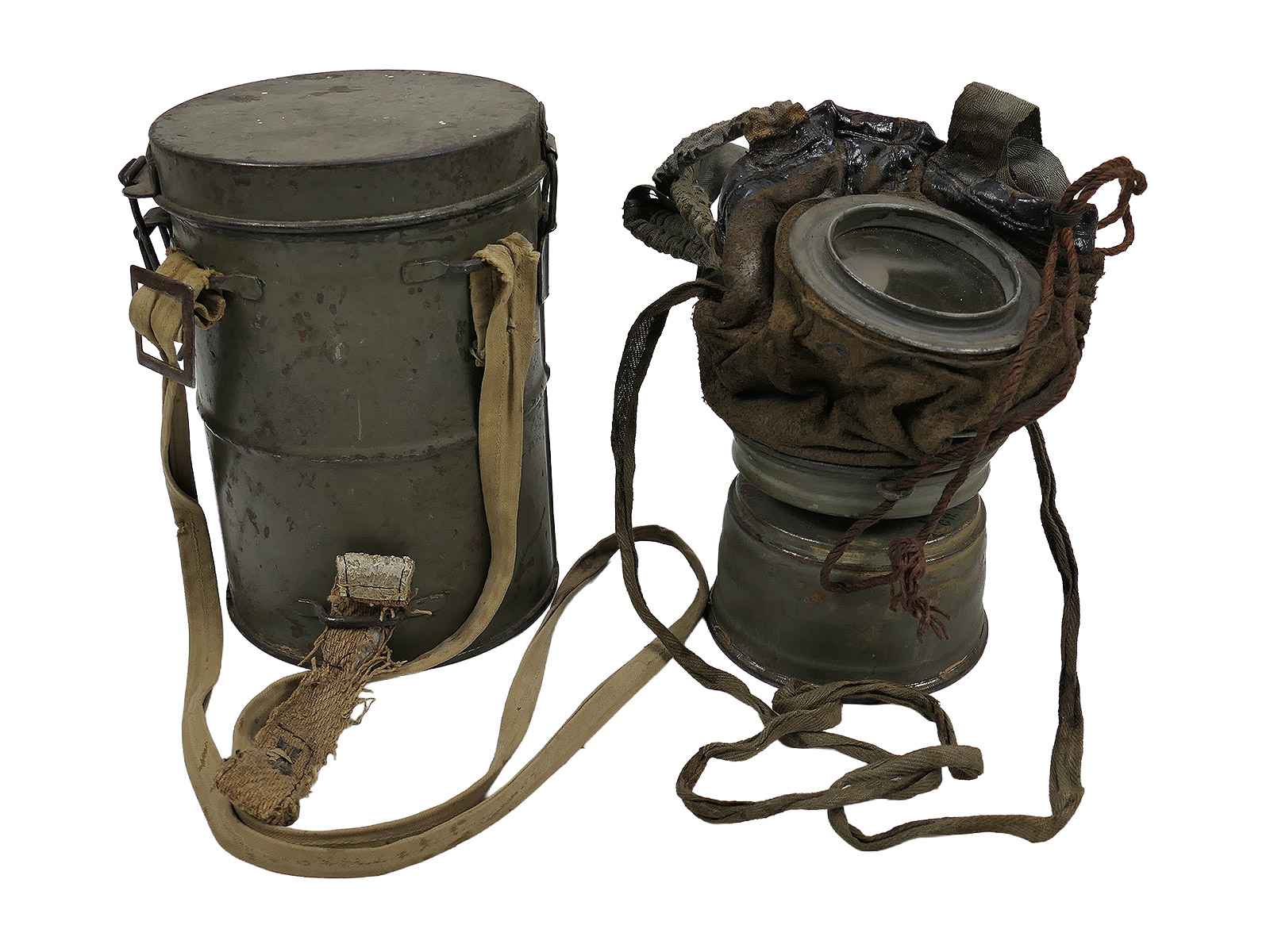 WK1 Original Leather Gas Mask M17 + Filter in Original Carry Case – COLLECTION BATTLE WORN
