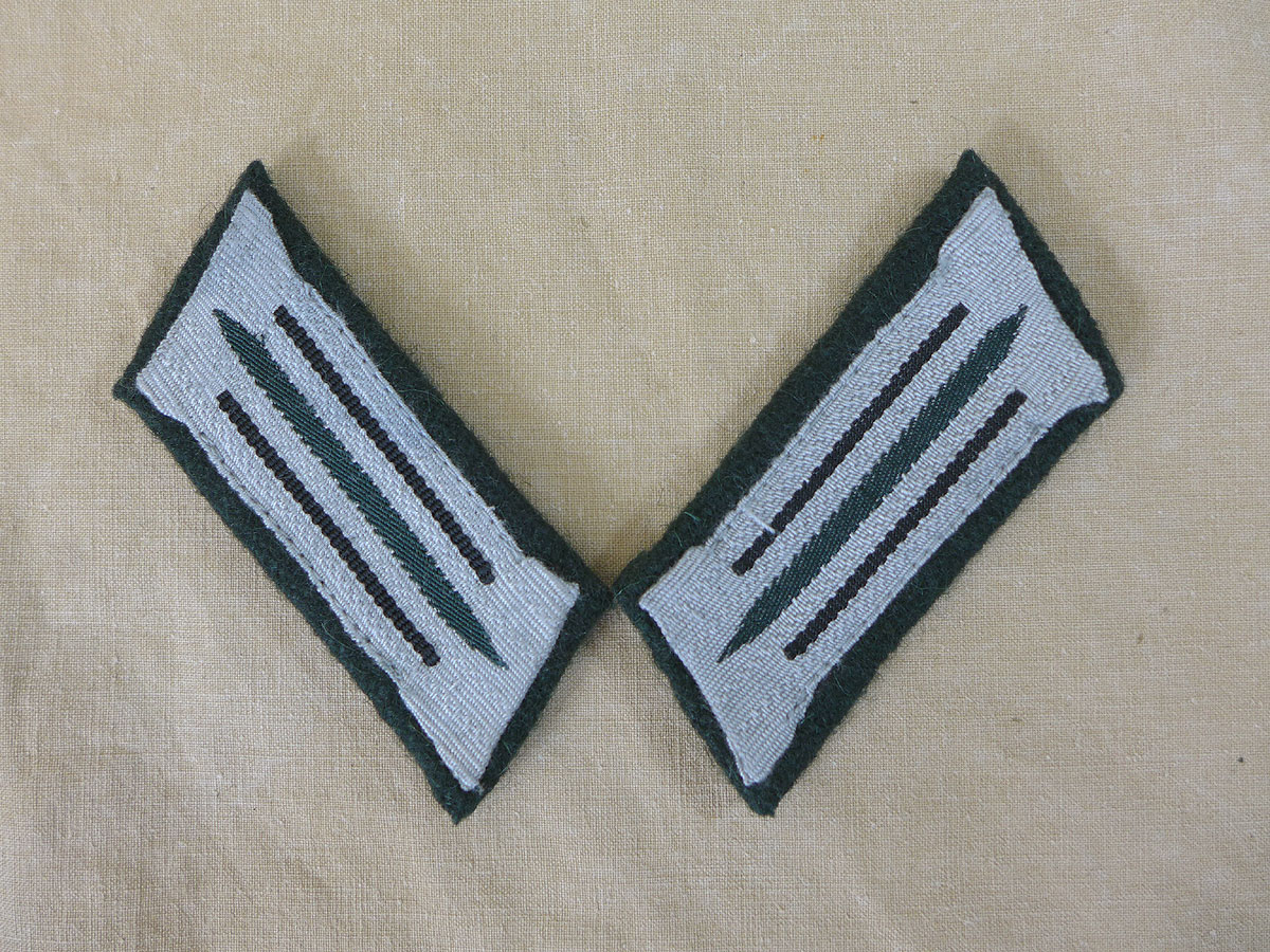 Wehrmacht pioneer collar mirror army teams on M36 base