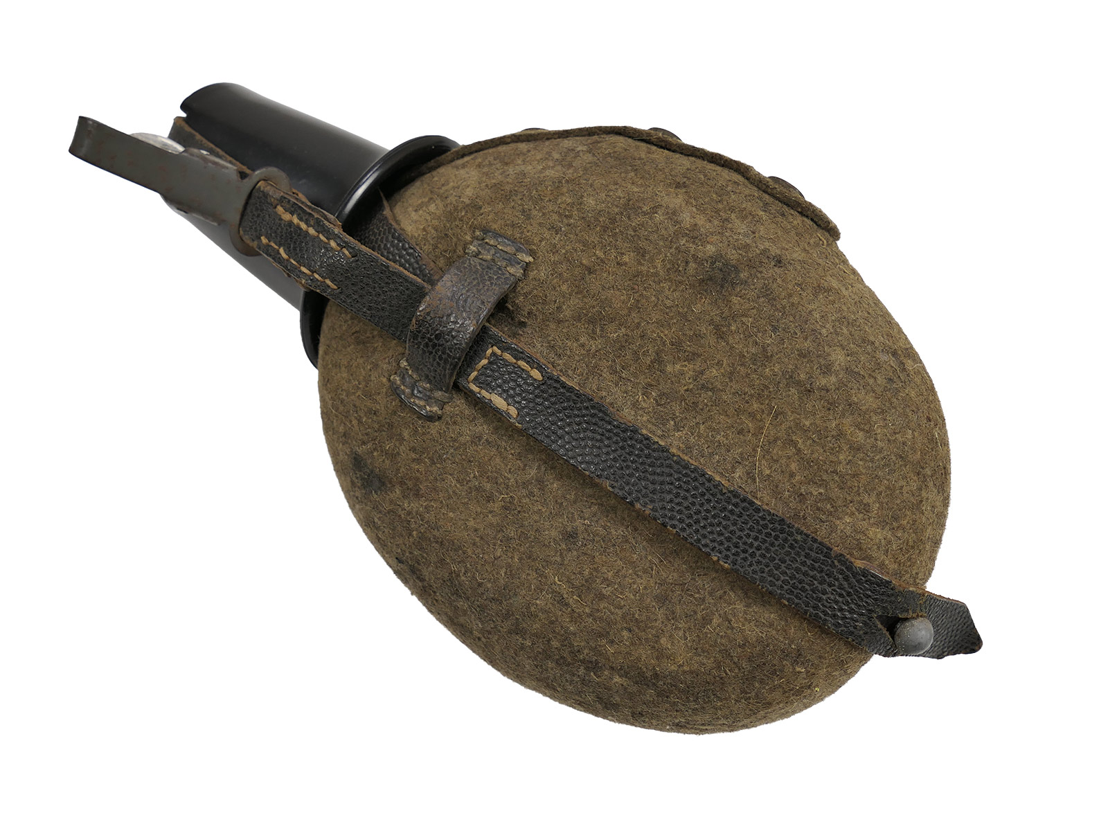 Wehrmacht MKK41 canteen with cup – COLLECTION BATTLE WORN