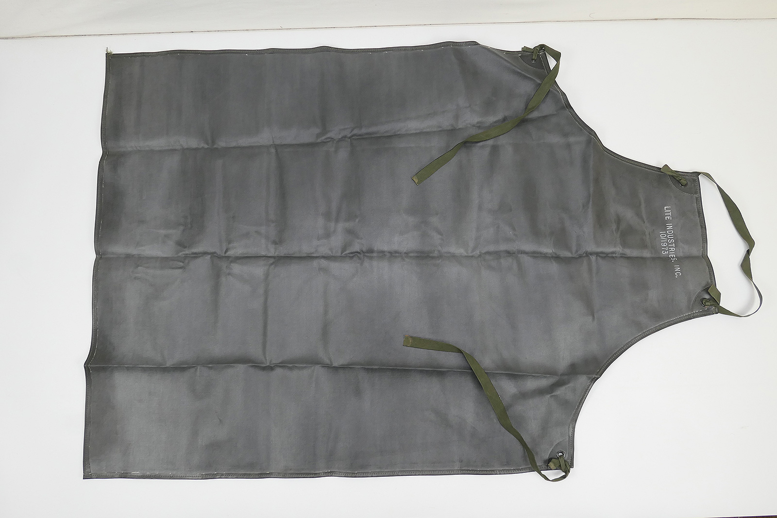 US Army 1973 Vietnam Mechanic Technician Apron