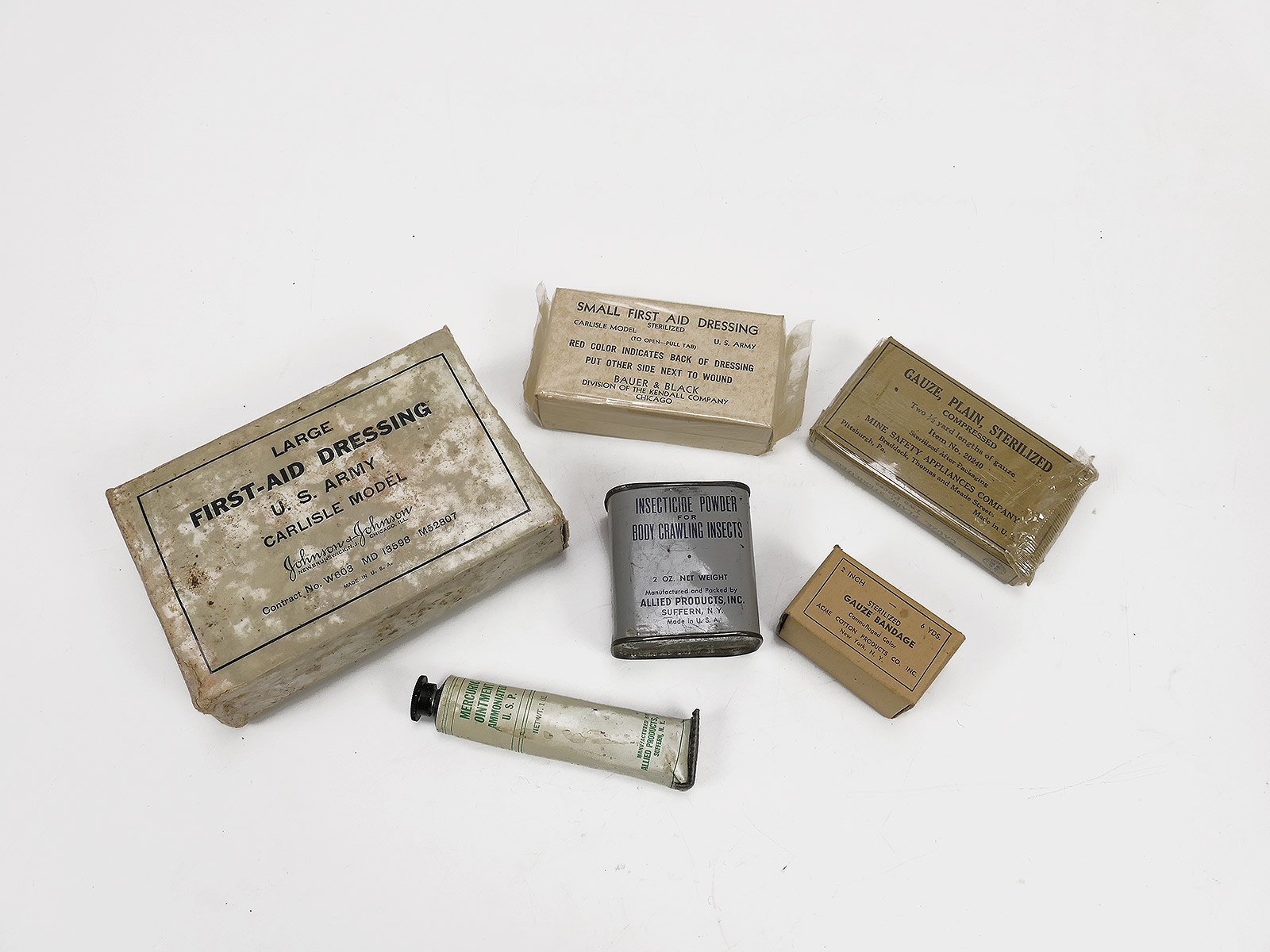 #1 Mixed lot US ARMY First Aid Kit Packages First Aid Material WW2-Vietnam COLLECTION Battle Worn 