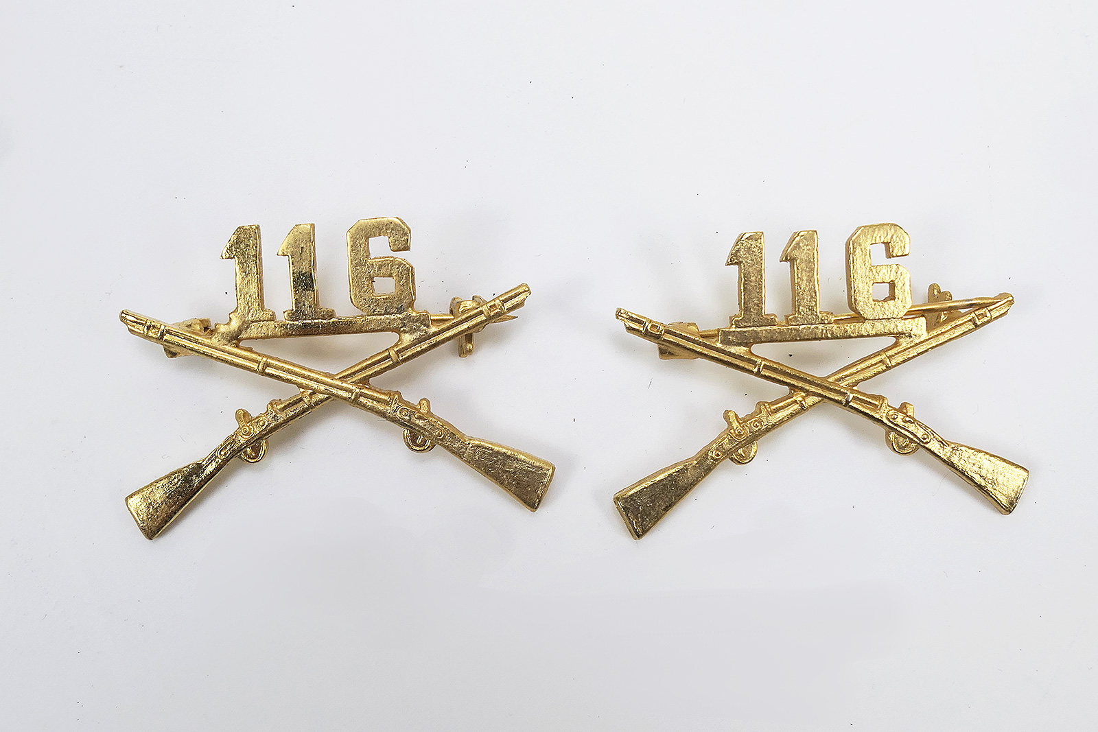 US Army 116th BOS branch of service collar badge