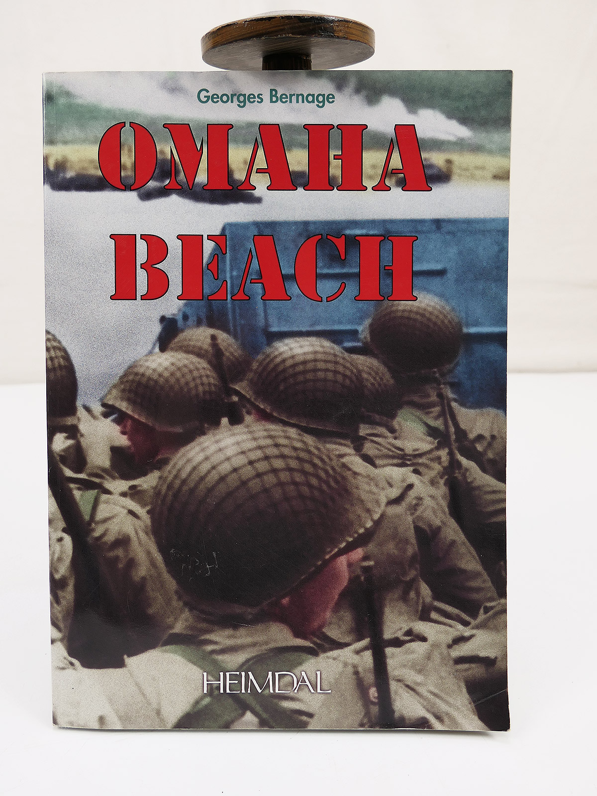Booklet / Magazine: D-Day, Omaha Beach, the Normandy Invasion 1944 – Georges Bernage COLLECTION