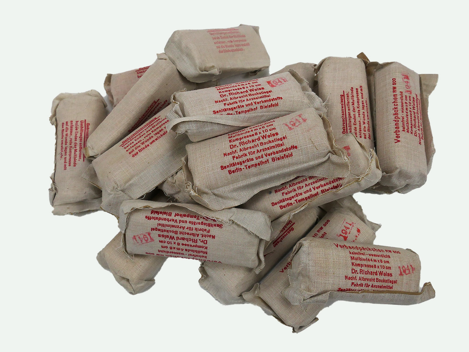 P1302368 1x type Wehrmacht first aid kit first aid personal equipment first aid kit