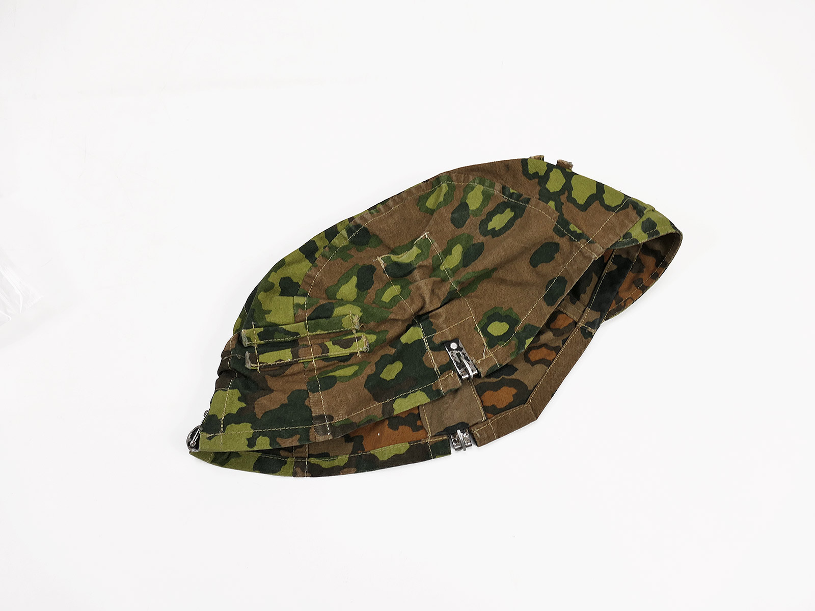 Single piece helmet camouflage cover oak leaves steel helmet helmet cover camouflage cover up to bell size 64