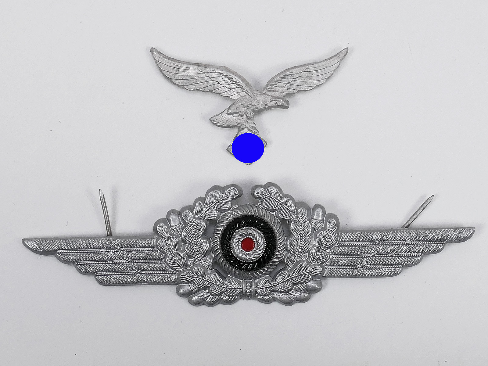 Set of Luftwaffe effects aluminum cap eagle + oak leaf wreath / cockade for peaked cap