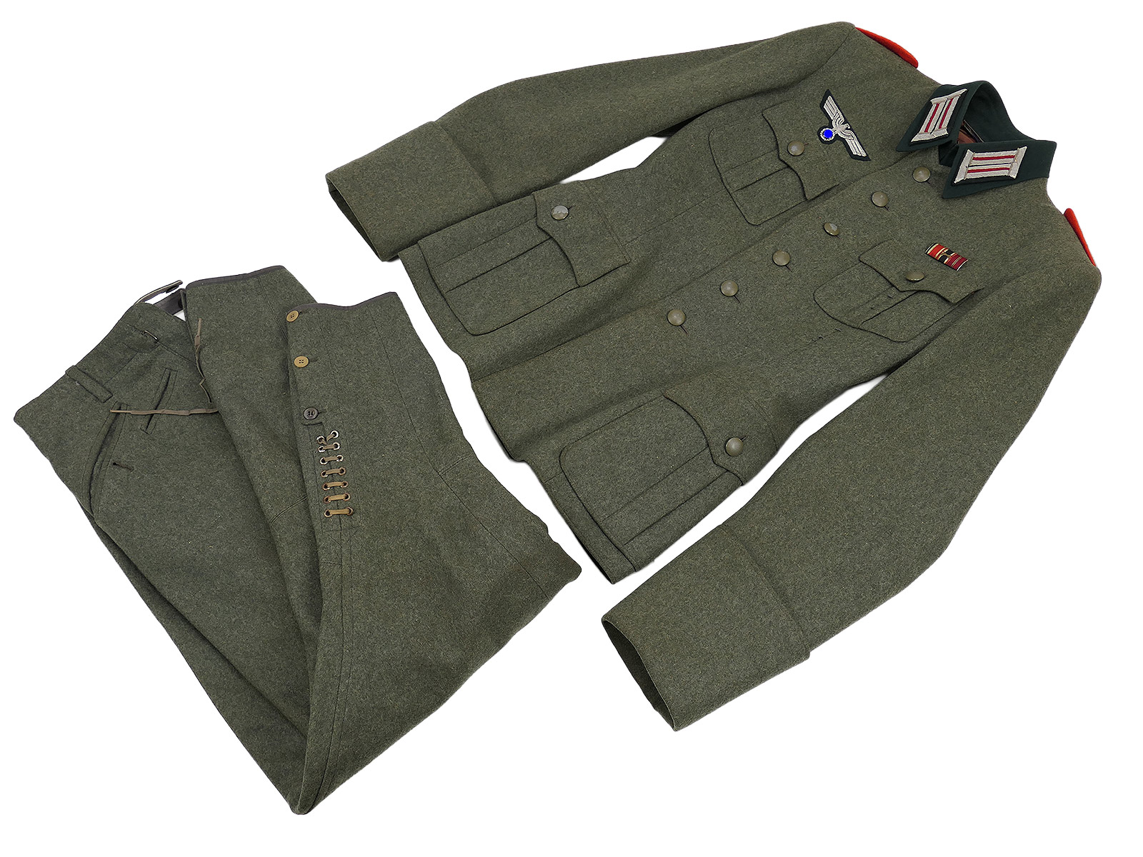 Original Wehrmacht Officer’s Field Jacket M36, Captain, Artillery, complete with breeches – COLLECTION