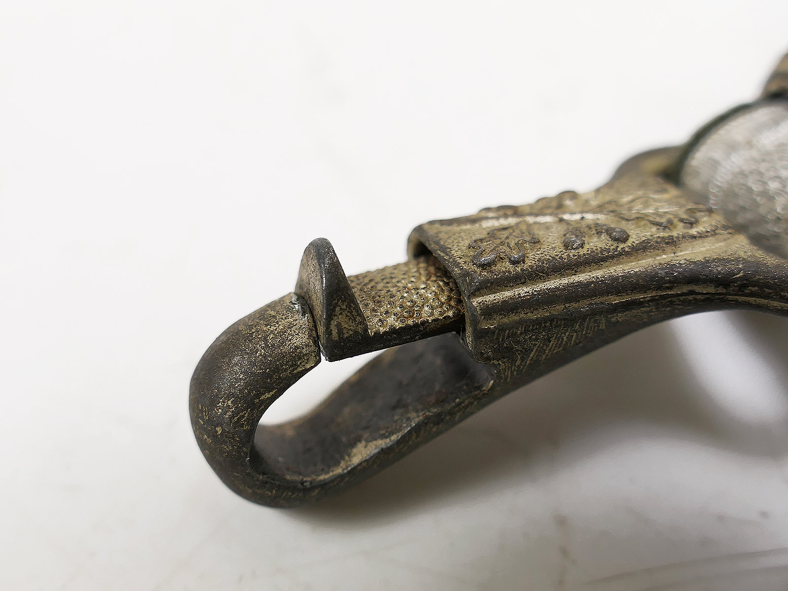 Wehrmacht dagger hanger for the Army officers’ dagger – Assmann COLLECTION