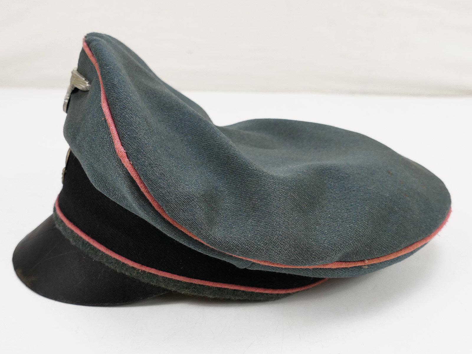 Waffen SS peaked cap, tank, anti-tank gun, Crusher Cap, old style, size 58, knapsack, flat cap – COLLECTION, BATTLE-WORN
