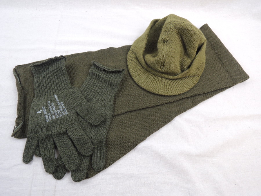 US Army GI Winter Set - Jeep Cap Scarf Gloves