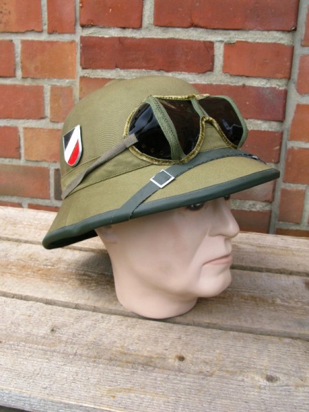 Tropical helmet Afrikakorps Wehrmacht DAK with glasses
