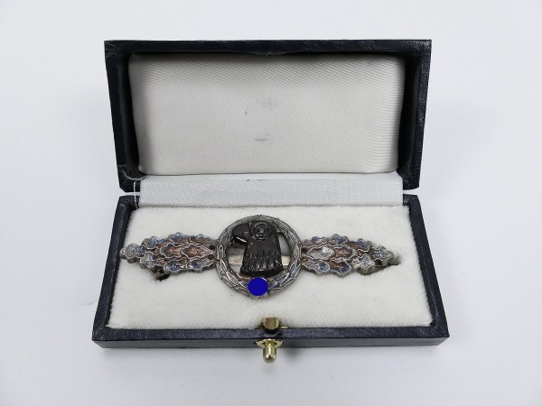 Luftwaffe Front Flight Medal Reconnaissance Level Silver in award case
