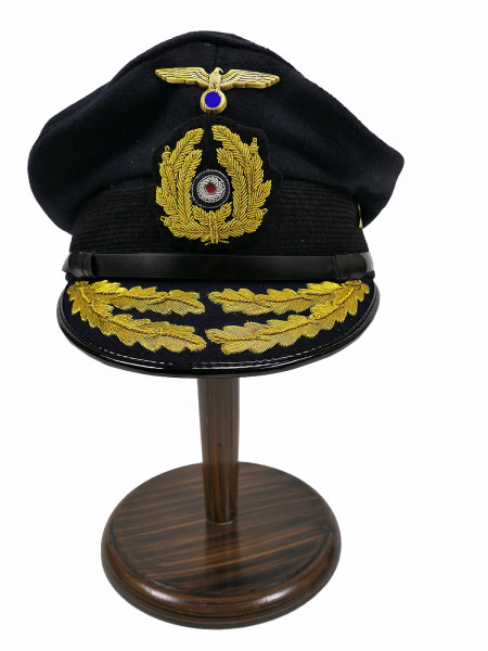 Kriegsmarine peaked cap Admiral from submarine collection