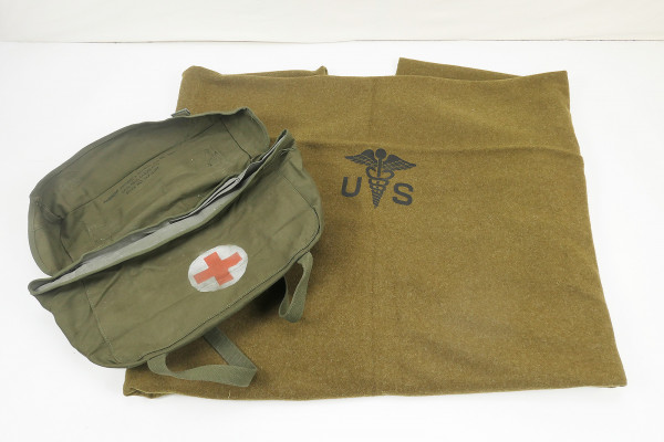 #3 US Medic Pack Field Cargo M-1945 Bag + Wool virgin Blanket Aesculab Blanket Red Cross