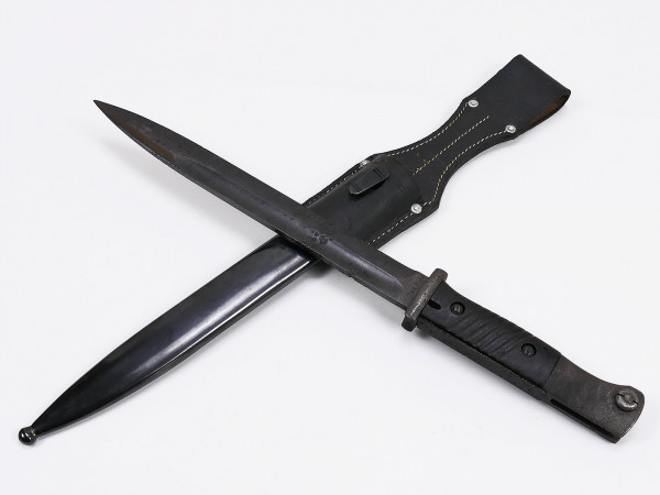 Wehrmacht original bayonet M84/98 K98 / sidearm with repro scabbard and coupling shoe